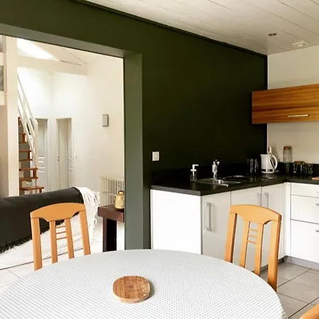 波提嘉乡村别墅 度假居 Saint-Jean-le-Vieux (Ain)